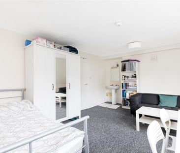 Studio to rent - Photo 6
