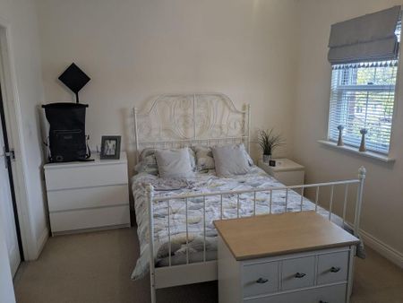 3 bedroom terraced house to rent - Photo 4