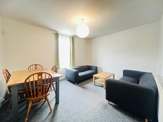 2 bedroom duplex to rent - Photo 1