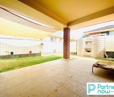 17 Hibiscus Way, TAMWORTH NSW 2340 - Photo 3