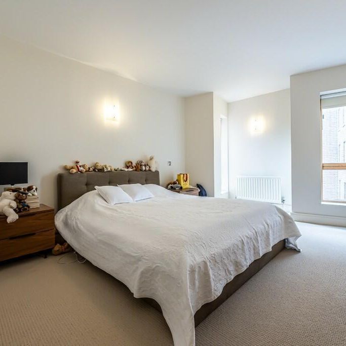 3 bedroom flat to rent - Photo 1