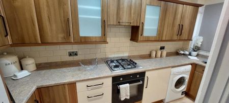 1 bedroom semi-detached house to rent - Photo 4