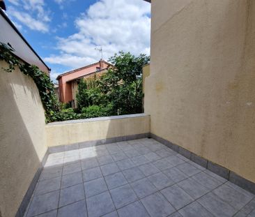 Location Appartement 4 pièces 91m² COUZON AU MONT D OR 69270 - Photo 1