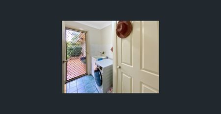 32 Jacaranda Street, Forbes NSW 2871 - Photo 4