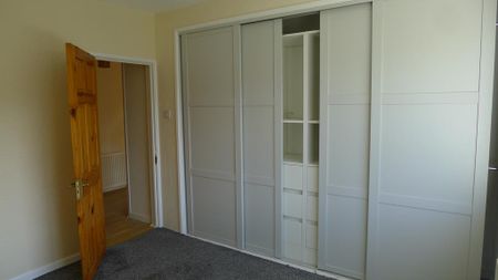 2 bedroom bungalow to rent - Photo 3