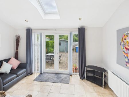7 Park Drive - Photo 3