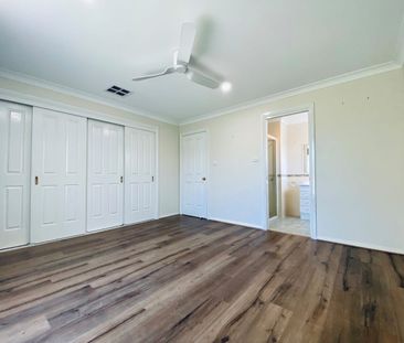 4 BEDROOM HOME - HILLVUE LOCATION - Photo 4