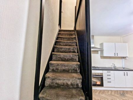 2 bedroom terraced house to rent - Photo 5