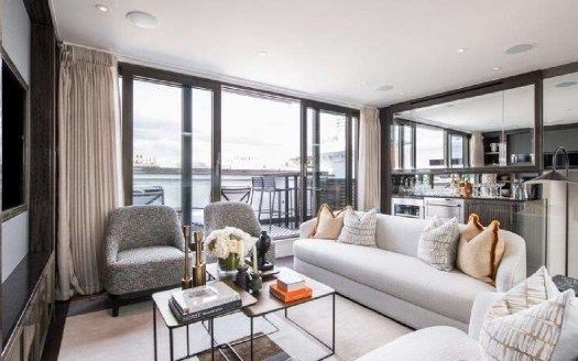 Prince of Wales Terrace, Kensington - Photo 1