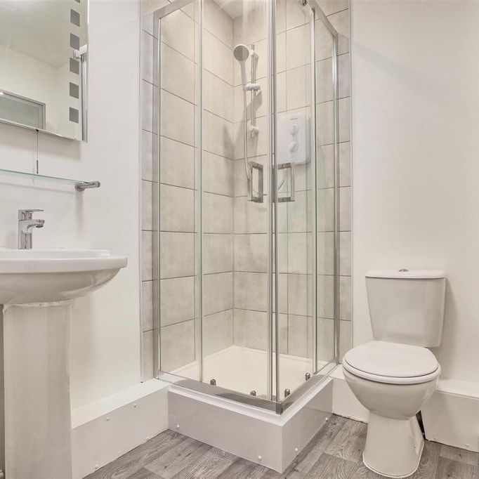 3 bedroom flat to rent - Photo 1