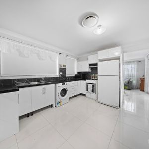 Charming 1-Bedroom Home in Family-Friendly Carnes Hill – $450 Per Week (Water Included) - Photo 3