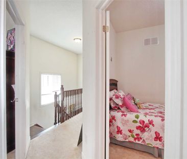 For Lease - 4 Humberstone Crescent, Brampton, Ontario - Photo 5