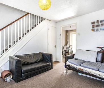 2 bedroom terraced house to rent - Photo 4