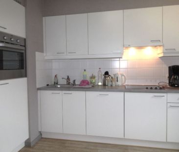 Appartement te huur in Roeselare voor € 700 met 1 slaapkamer - Photo 4