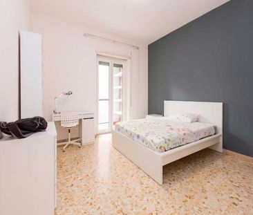 Via Oderisi da Gubbio, Rome, Lazio 00146 - Photo 2