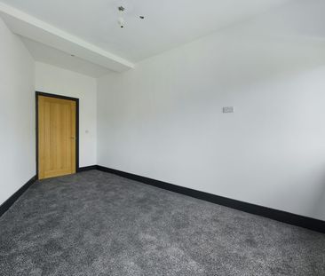 Flat to rent on - Photo 6