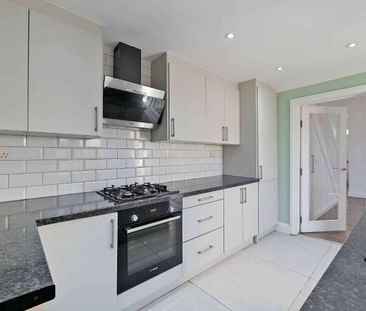 A beautifully renovated period home offering spacious and stylish a... - Photo 5