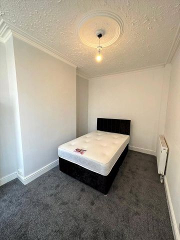 3 bedroom house to rent - Photo 2