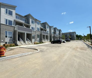 For Lease - 990 DEVERON Crescent Unit# 47, London South, Ontario - Photo 4