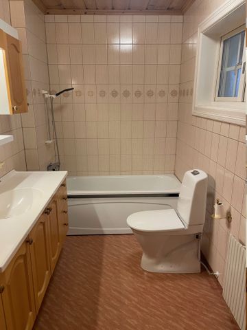 Dingtuna Gillberga, Västerås - Photo 4