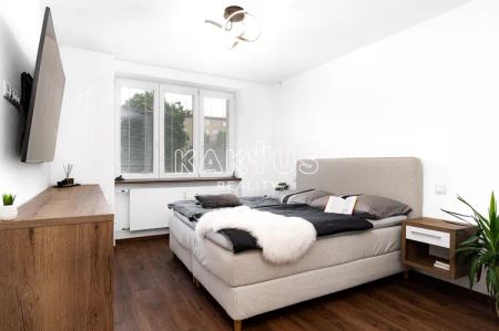 Podnájem nadstandartního zařízeného bytu 2+kk (61 m - Photo 5