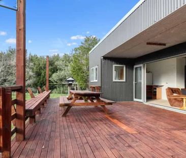 Rural Self-Contained Home - Photo 2