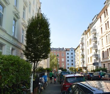 City-Residence: Großzügiges und neu möbliertes Apartment in begehrt... - Photo 1