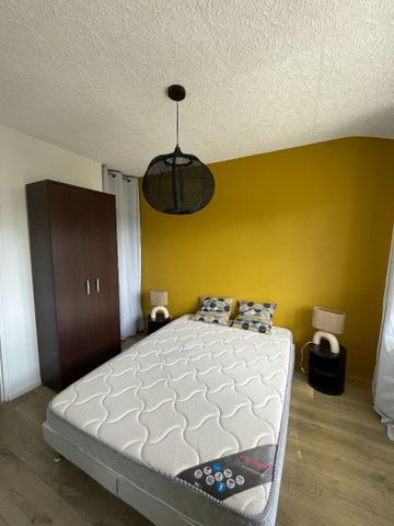 Location Appartement 2 pièces 27m² - Photo 2