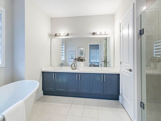 For Lease - 95 Viva Gardens, Oakville, Ontario - Photo 1