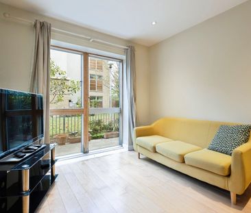 1 Bed Flat, Walm Lane, NW2 - Photo 1