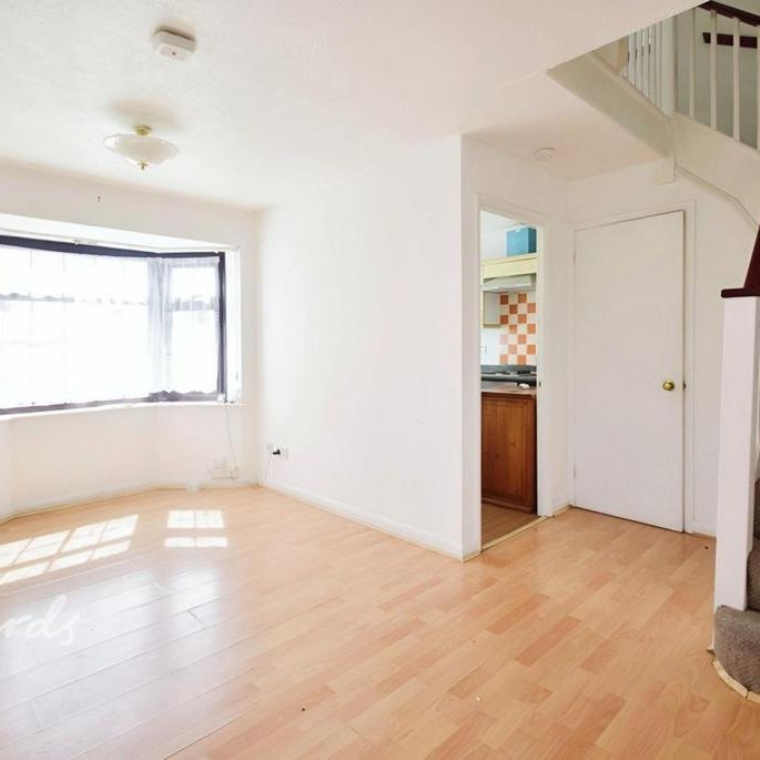 1 bedroom semi-detached house to rent - Photo 1