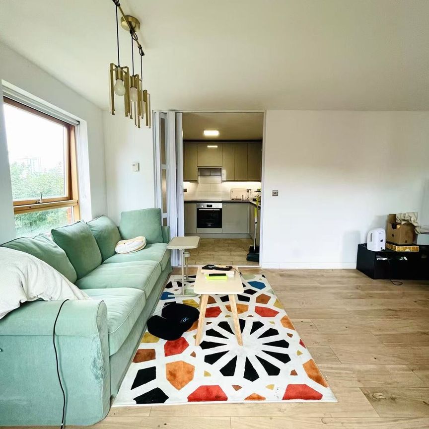 Burford wharf Apartment E15 - Photo 1