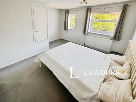 2 bedroom house to rent Lukesland Avenue, Stoke-on-Trent, ST4 - Photo 3