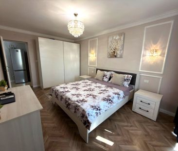 Garsonier de închiriat, 40 mp, parcare, zona Centru - Photo 1