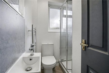 1 bedroom semi-detached house to rent - Photo 5