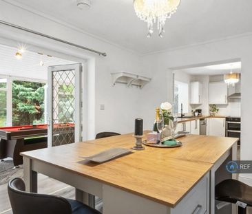 7 bedroom detached house to rent - Photo 3