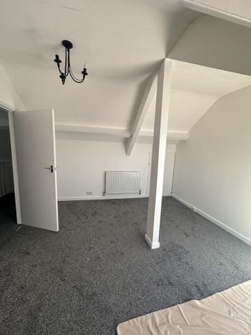 4 bedroom apartment to rent - Photo 4