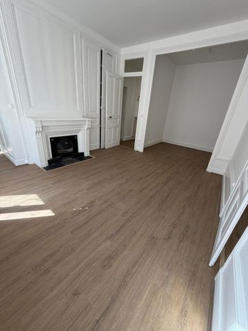 Location Appartement 4 pièces 94m² LYON 3ème - Photo 3