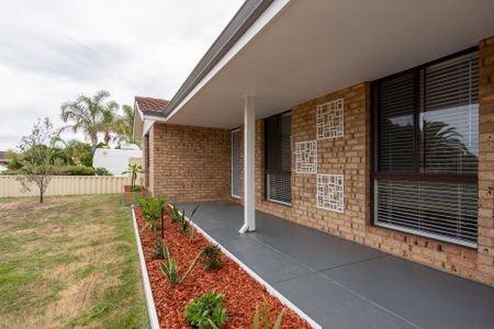 10 Illabrook Street, Dudley Park. - Photo 2