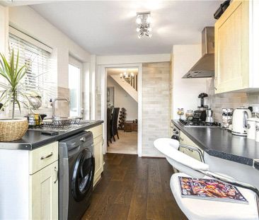 Prairie Road, Addlestone, Surrey, KT15 2TL - Photo 2