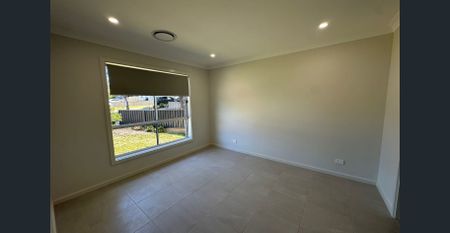 🏡 Brand New Luxury Living - Spacious 4-Bedroom Home with Premium Features! - Photo 2