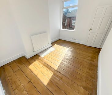 3 Bed Terraced House, Elstree Road, L6 - Photo 2