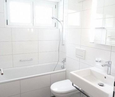 Moderne 5.5-ZW à 108 m² im 2. OG mit grossem Balkon - Foto 1