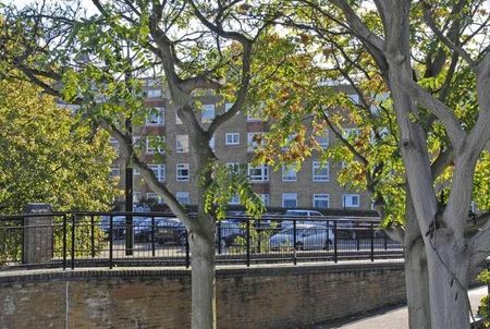 Antelope Road, Woolwich Dockyard, Woolwich, London, SE18 - Photo 4