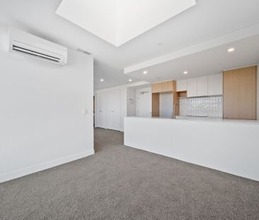 WOVA Living Redefined: Chic, Contemporary, and Perfectly Located - Photo 2