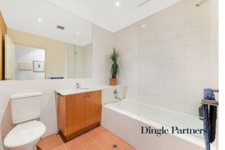 Sophisticated 1-Bedroom Residence in the Heart of Prahran - Photo 5