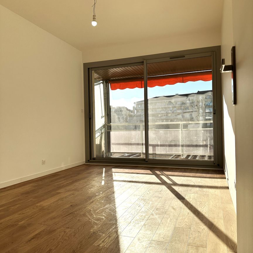Location Appartement 3 pièces 91m² MARSEILLE 8ème - Photo 1