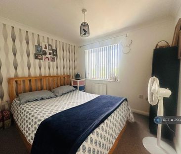 2 bedroom end of terrace house to rent - Photo 6