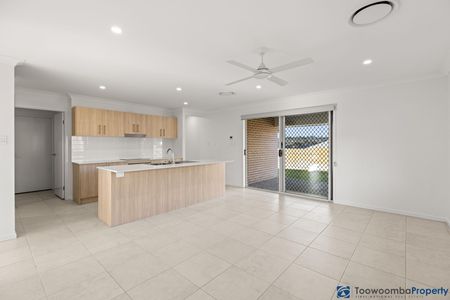 16 Vanessa Crescent, 4350, Cotswold Hills Qld - Photo 4