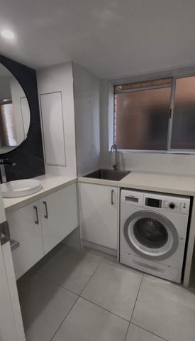 Shared 2 bedroom apartment in Southport - Photo 2